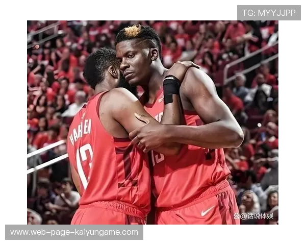 克林特卡佩拉篮板保护卓越,亚特兰大稳住局面 克林特卡佩拉篮板保护卓越,亚特兰大稳住局面